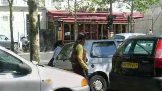 SOUS LE SOLEIL DE PARIS