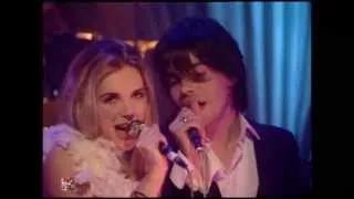 Saint Etienne (ft. Tim Burgess) - I Was Born On Christmas Day (Dec 1993) | TOTP2 BBC2 2007