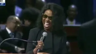 Gladys Knight "Bridge Over Troubled Water" (2018) Aretha Franklin Funeral