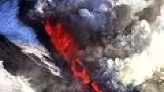 Жители Гватемалы покидают дома  Фуэго извергается.  Fuego volcano erupts in Guatemala.