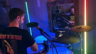 Drumming to songs I don’t know on Clone Hero
