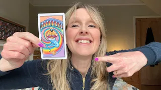 Weekend Tarot February 3 & 4, 2024 "What's dropping into your inbox?"