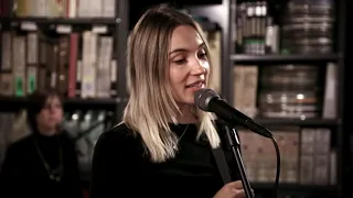 Ali Barter - Big Ones - 3/12/2020 - Paste Studio NYC - New York, NY