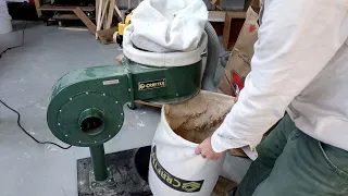 Empty a 1 HP dust collector without a mess
