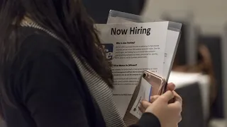 US Job Growth Slows in March, Unemployment Falls