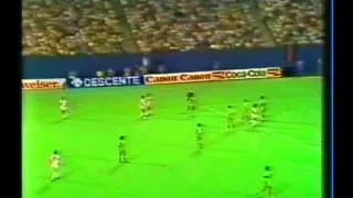 1982 (August 7) FIFA World Stars 2-Europe XI 3 (UNICEF Charity Match).avi