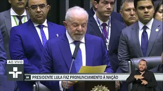 "Viva a democracia, viva o povo brasileiro. Muito obrigado, companheiros", finaliza Lula