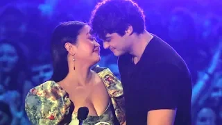 Noah Centineo Thanks Lana Condor's Lips During BEST KISS Speech at MTV Movie & TV Awards 2019