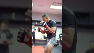 UFC 273 | Gilbert Burns | Backstage Workout