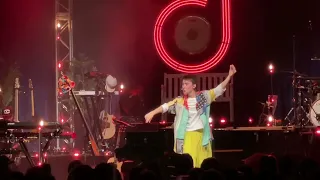 [Jacob Collier] Blackbird - Conducting the Audience @San Diego 20220418