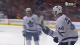 Auston Matthews continues his goal-streak, scores his 10th of the season. 4-2 Leafs