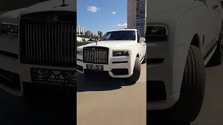 Rolls-Royce Cullinan / Black Pixel