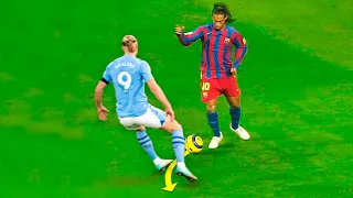 Ronaldinho shows Haaland how THE BEST Do it