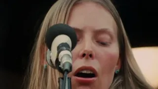 Joni Mitchell - That Song About The Midway (Isle of Wight, 1970)