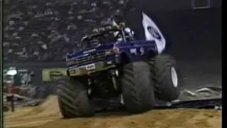 80's Monsters and Mud Boggers - Bigfoot vs Clydesdale