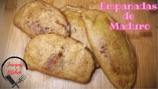 Empanadas de Plátano Maduro con Carne Desmechada y Queso