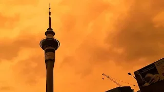 Watch sky over Auckland, New Zealand turn orange from bushfires raging in Australia
