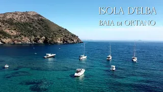 La Baia di Ortano, Isola d'Elba, dal drone - 4K