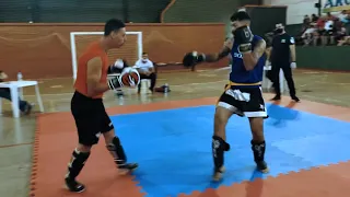 Lauro x Robson - kick light - 1 Copa de kickboxing Catuta Team.