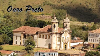 Igreja de São Francisco de Assis - Imagens aéreas com drone DJI Mini 3  e no seu interior.