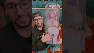 Giant Kylie Jenner x Bratz Doll unboxing and review