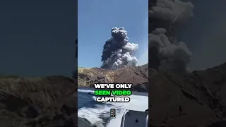 People Escape from Volcanic Eruption !