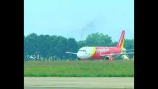 MÁY BAY ĐẦU TIÊN CỦA VIETJET AIR VỀ ĐẾN VN