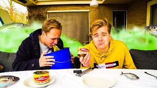 BANKZITTERS DOEN SURSTRÖMMING CHALLENGE