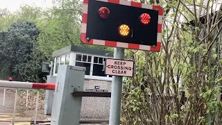 Kingsbury Waterpark Woods Level Crossing(orange light stays on)