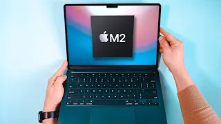MacBook Air M2 – Unboxing, Setup & First Impressions