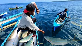 LIHAT! pakai Umpan Hidup sambaran dasyat bertubi-tubi, semua nelayan kelelahan tarik ikan😱