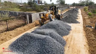 Wonderful Trimming Gravel On Road New Skills Operator​ Motor Grader Heavy Pushing Using Technical