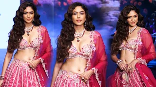 Mrunal Thakur Looking Stunning In Red Lehenga Ramp Walk At Bombay Times Fashion Week 2024 | NSE