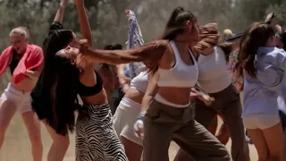 Israeli dancers perform in memory of Nova victims, as sounds of Israel-Hamas war echo | VOA News