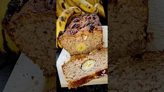 Bananenbrot ohne Mehl und Zucker