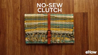 How to Make a Clutch From a Placemat and Belt (No Sew!)