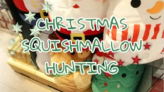 CHRISTMAS SQUISHMALLOW HUNTING!