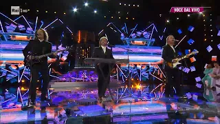 I Gemelli di Guidonia cantano "Amici per sempre" - Tale e Quale Show 29/10/2021