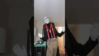 The Invisible Man - Costume