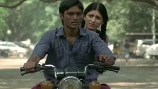 Dhanush Takes Shruti Haasan For A Ride - 3 Moonu