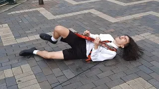 AC/DC - Thunderstruck (Angus Young Street Performer)