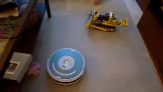 Lego Technic vs. Roomba