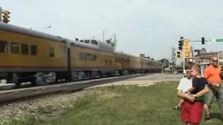 UP 3985 Challenger 4-6-6-4 , in DeKalb, IL,  2002-06-18