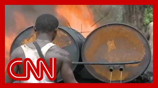 Nigeria's illegal oil refineries (2010)