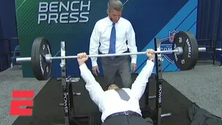 Did ESPN's Adam Schefter really bench press 225 lbs? | ESPN