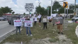 People protest treatment of animals at Miami-Dade shelters