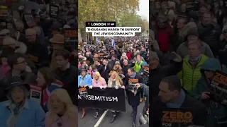 🇬🇧 LONDON. Thousands march against antisemitism and in support of the Jewish community.