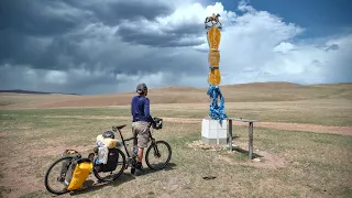 Bikepacking Outer Mongolia (Part 1/4)