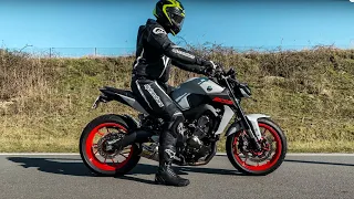 Yamaha MT09 ARROW Exhaust SOUND  Full System / Fly By's / REVS / LOUD