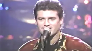 Billy Ray Cyrus Performing Wherem’I Gonna Live When I Get Home Live In Reno, Nevada (1992)